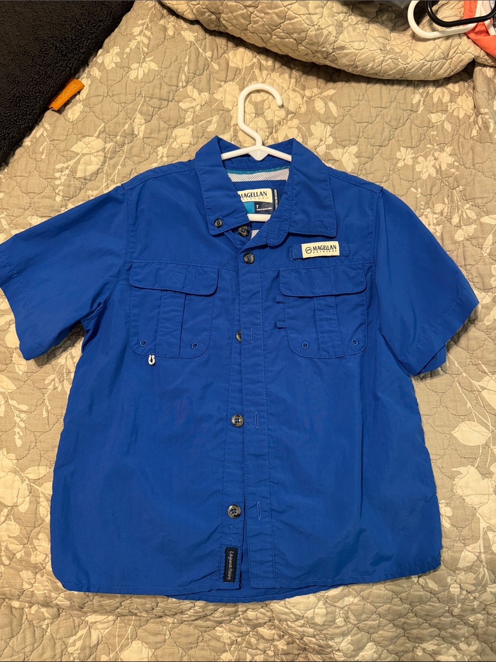 Magellan Outdoors kids Short-Sleeve Royal Blue Performance Button-Down Shirt - Picture 1 of 2